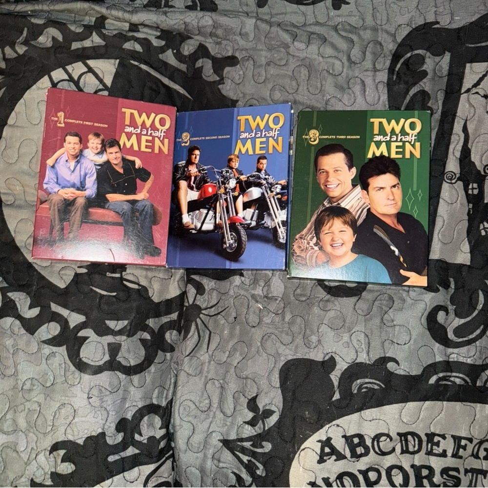 Two and a Half Men Seasons 1, 2 & 3 (DVD, 2003)